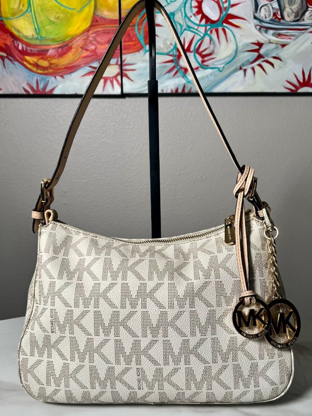 MICHAEL Michael Kors Signature Logo Shoulder Bag + Key Chain - Picture 2 of 16